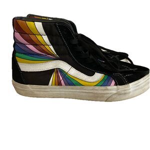 Vans Leather High Top Rainbow Sneakers Women’s 9.5 Skateboard Shoe Streetwear